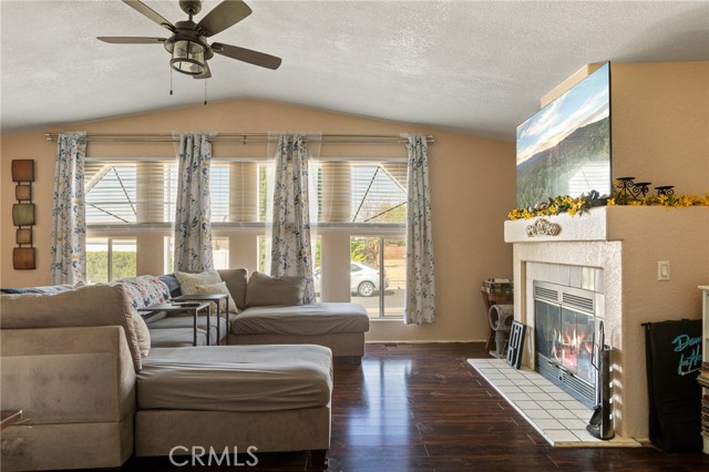 Detail Gallery Image 11 of 27 For 10961 Desert Lawn #93 Dr, Calimesa,  CA 92320 - 2 Beds | 2 Baths