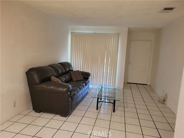 Image 10 for 2857 Los Felices RD #105
