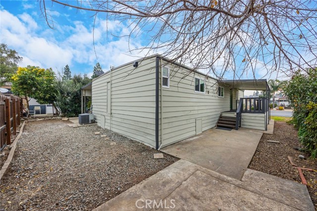 Detail Gallery Image 3 of 23 For 1350 San Bernardino Rd #187,  Upland,  CA 91786 - 3 Beds | 4 Baths