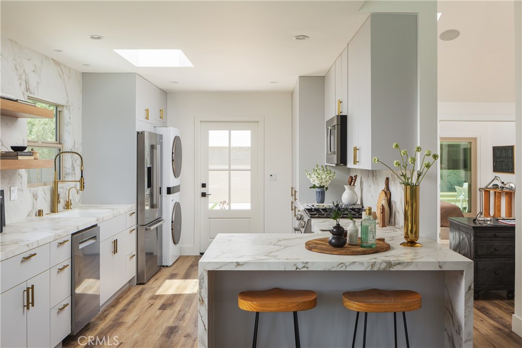 MLS #NP25278085 image #4