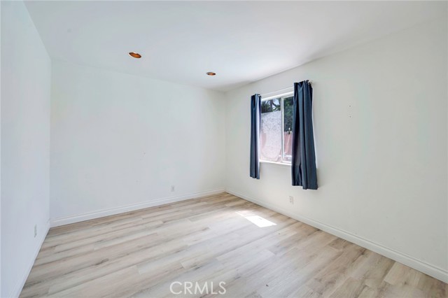 19342 Salmon Lane, Huntington Beach CA: https://media.crmls.org/medias/f1315c02-9556-49a6-972d-690423ae548c.jpg