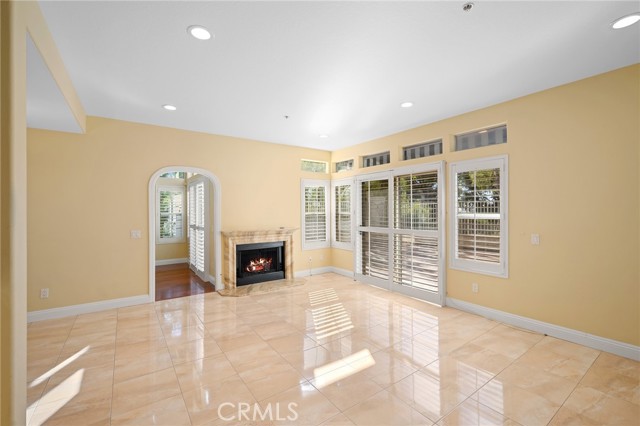 Detail Gallery Image 12 of 46 For 983 Calle Amable, Glendale,  CA 91208 - 4 Beds | 3 Baths