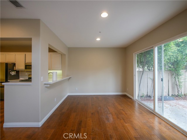 Detail Gallery Image 6 of 16 For 67 Ardmore, Irvine,  CA 92602 - 3 Beds | 2/1 Baths