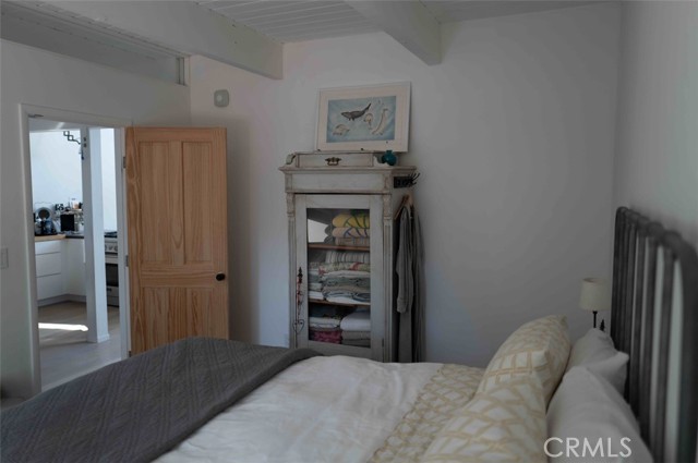 1554 Coyote Court, Big Bear City CA: https://media.crmls.org/medias/f1328b9f-1120-4d4f-a595-af23eec7ff45.jpg