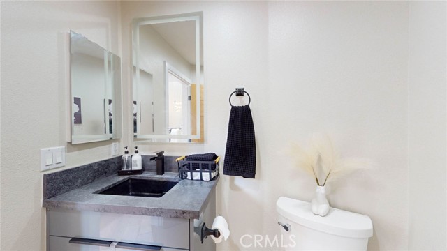 Detail Gallery Image 13 of 18 For 4139 Cahuenga Bld #106,  Toluca Lake,  CA 91602 - 1 Beds | 1/1 Baths