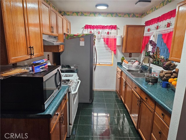 Detail Gallery Image 5 of 14 For 23466 Yee St, Moreno Valley,  CA 92553 - 3 Beds | 2 Baths