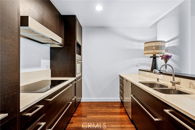 Detail Gallery Image 28 of 49 For 6250 Hollywood Blvd 4k,  Los Angeles,  CA 90028 - 2 Beds | 2 Baths