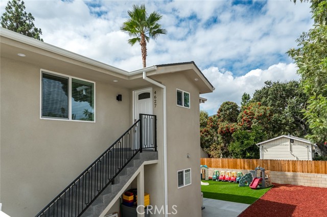 Detail Gallery Image 3 of 15 For 4627 La Crescenta Ave, La Crescenta,  CA 91214 - 1 Beds | 1 Baths