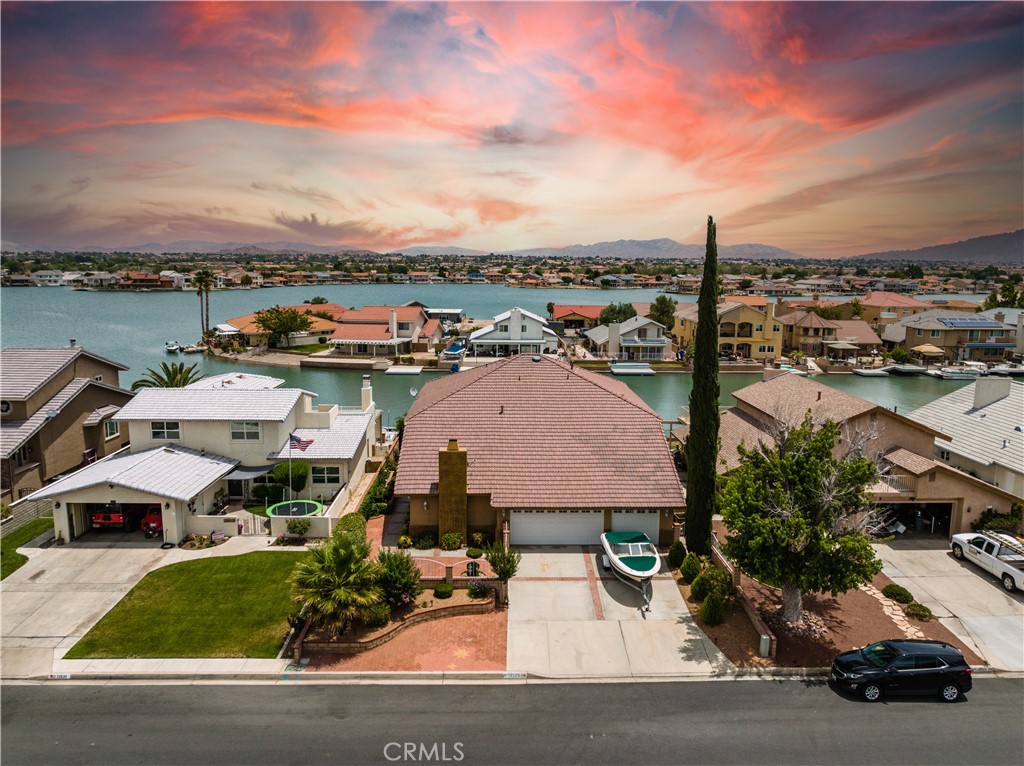 13525 Anchor Drive, Victorville, CA 92395