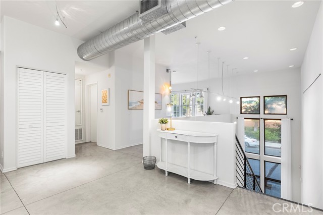 Detail Gallery Image 23 of 47 For 210 N Spurgeon St, Santa Ana,  CA 92701 - 1 Beds | 1/1 Baths