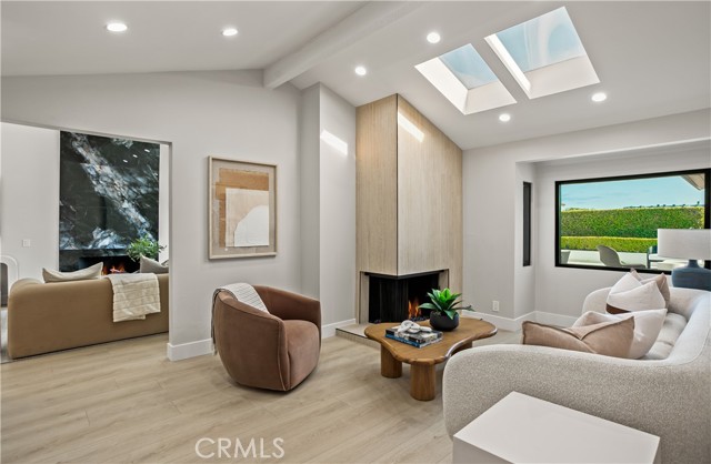 Image 13 of 27 For 10 White Water Drive