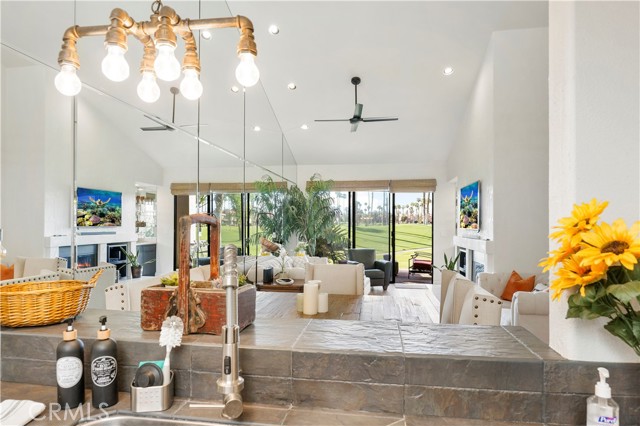 Detail Gallery Image 8 of 35 For 38635 Nasturtium Way, Palm Desert,  CA 92211 - – Beds | – Baths