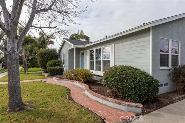 5161 27th Street, Long Beach, California 90815, 3 Bedrooms Bedrooms, ,1 BathroomBathrooms,Single Family Residence,For Sale,27th,PW25020317