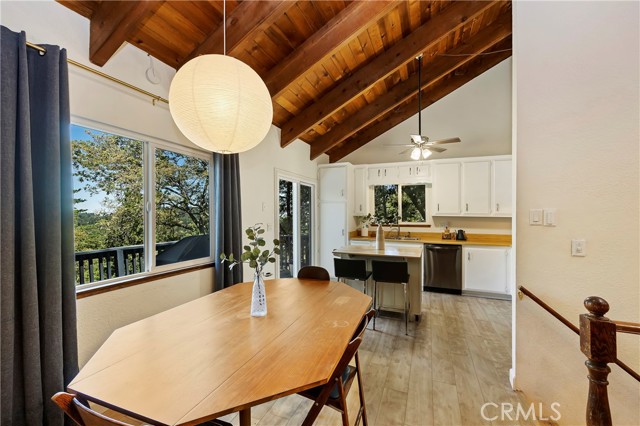 Detail Gallery Image 7 of 36 For 23746 Crest Forest, Crestline,  CA 92325 - 3 Beds | 2 Baths
