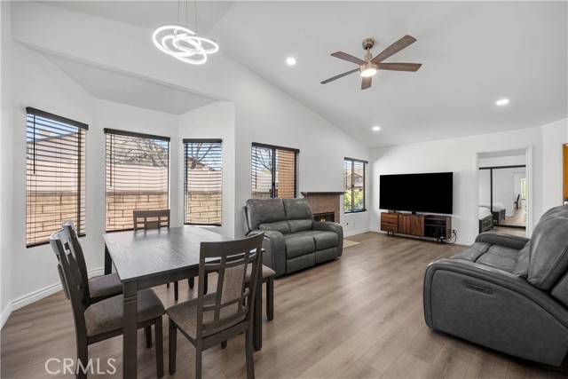 Detail Gallery Image 9 of 47 For 22942 Banyan, Saugus,  CA 91390 - 3 Beds | 2 Baths