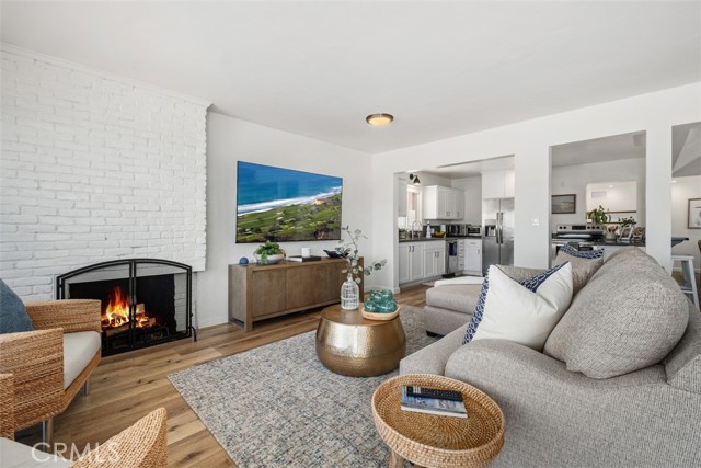 Detail Gallery Image 8 of 43 For 3810 Channel Pl, Newport Beach,  CA 92663 - 3 Beds | 2/1 Baths