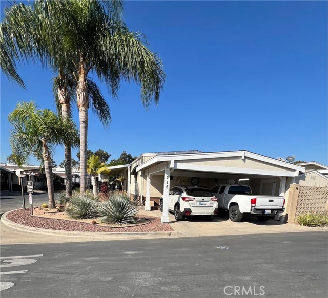 Image 36 of 45 For 215 Clearlake Circle 215