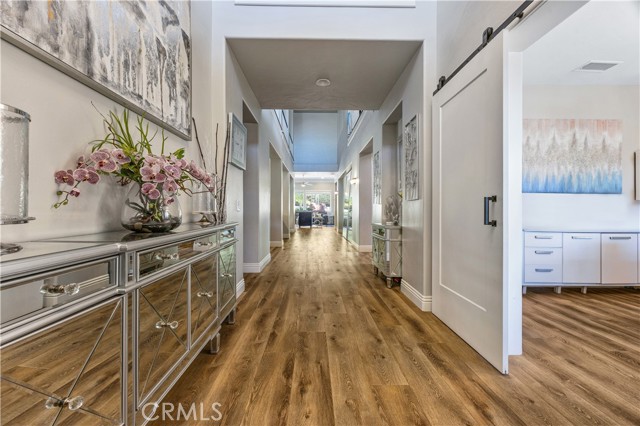 Detail Gallery Image 6 of 48 For 23850 Hollingsworth Dr, Murrieta,  CA 92562 - 4 Beds | 3/1 Baths