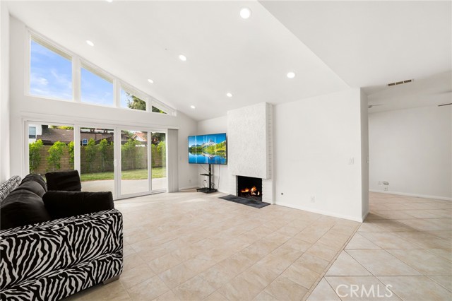 Image 11 of 54 For 20761 Mission Ln