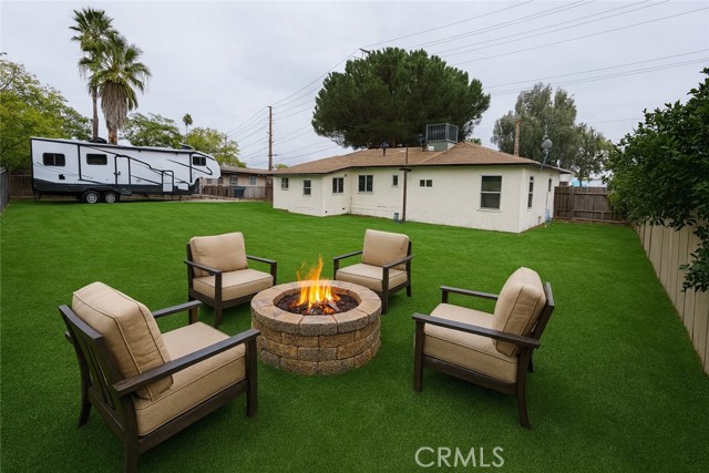 26868 Cypress Street, Highland CA: https://media.crmls.org/medias/f138a245-e23f-42f7-a38e-041ba82da941.jpg