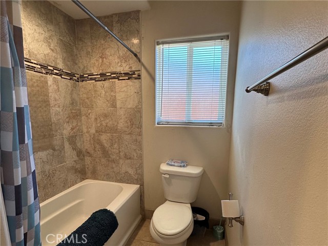Detail Gallery Image 17 of 27 For 16312 Molino, Victorville,  CA 92395 - 3 Beds | 2 Baths