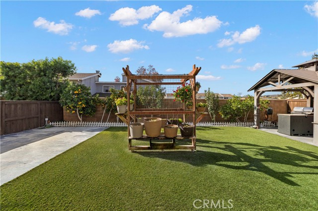 Detail Gallery Image 36 of 43 For 375 Myrtle, Ventura,  CA 93004 - 4 Beds | 3/1 Baths