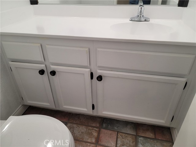 15681 Half Moon Drive, Lake Elsinore CA: https://media.crmls.org/medias/f139a186-c79a-48ec-b723-da59fff13b0f.jpg