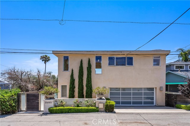Detail Gallery Image 3 of 40 For 31685 3rd Ave, Laguna Beach,  CA 92651 - 2 Beds | 2 Baths