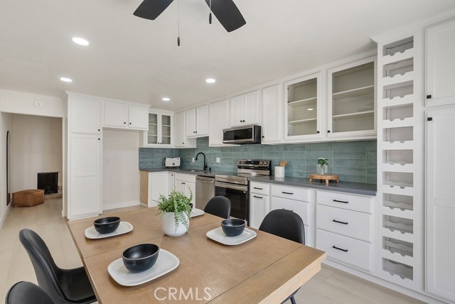 1800 E Heim Avenue, Orange CA: https://media.crmls.org/medias/f13b8e63-3acb-4918-8a4b-907eef037334.jpg