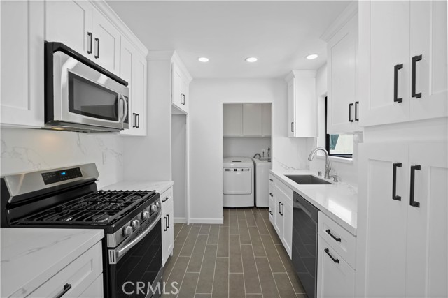 Detail Gallery Image 14 of 45 For 859 Temple Ter, Los Angeles,  CA 90042 - 2 Beds | 2/1 Baths