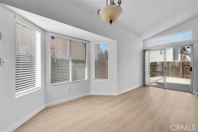 Detail Gallery Image 10 of 44 For 10561 Mendoza Rd, Moreno Valley,  CA 92557 - 4 Beds | 2 Baths