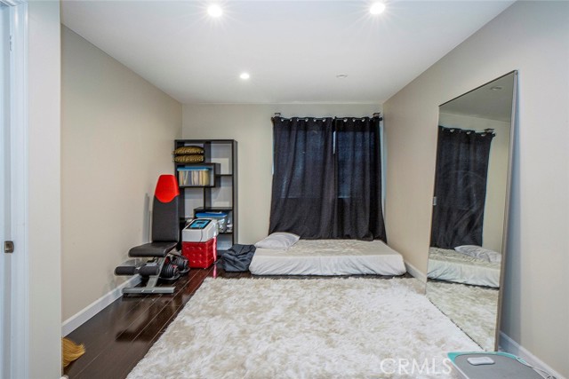 Detail Gallery Image 24 of 28 For 5456 Hermitage Ave #8,  Valley Village,  CA 91607 - 2 Beds | 2 Baths