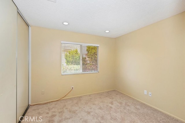 Detail Gallery Image 12 of 21 For 3438 N Plum Tree Ave, Rialto,  CA 92377 - 3 Beds | 2/1 Baths