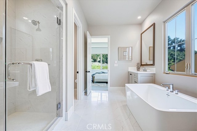 100 Bozeman, Irvine CA: https://media.crmls.org/medias/f13d5115-d058-471d-ba19-0da78e5c2724.jpg