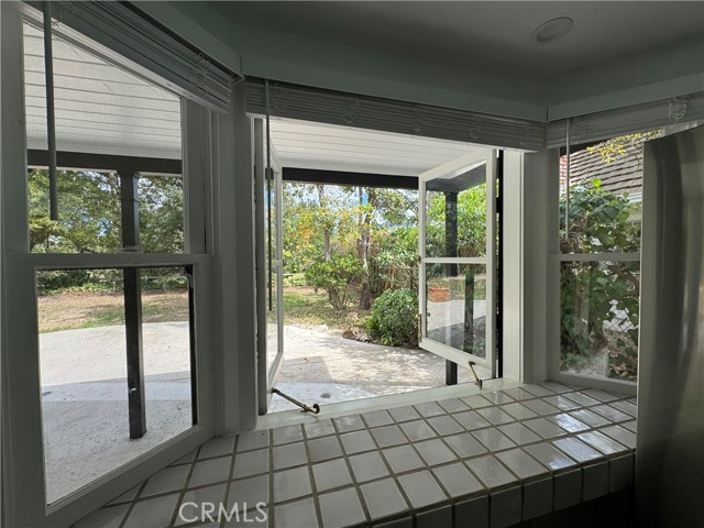 2212 Linda Flora Drive, Los Angeles CA: https://media.crmls.org/medias/f13d90bc-fe82-4427-a78e-e268f4bdbc72.jpg