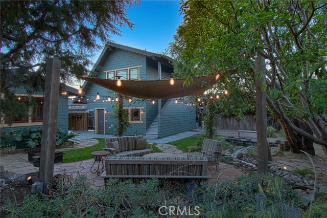 Detail Gallery Image 4 of 41 For 330 Colleen Pl, Costa Mesa,  CA 92627 - 4 Beds | 3 Baths