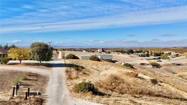 Detail Gallery Image 3 of 15 For 8255 Baron Way, Paso Robles,  CA 93446 - – Beds | – Baths