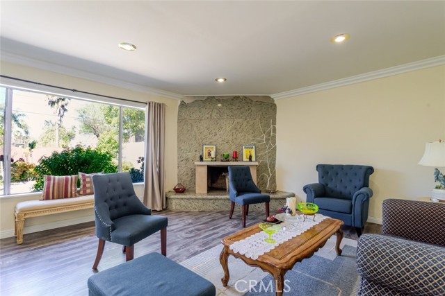 Detail Gallery Image 8 of 34 For 19026 Keswick, Reseda,  CA 91335 - 2 Beds | 2 Baths