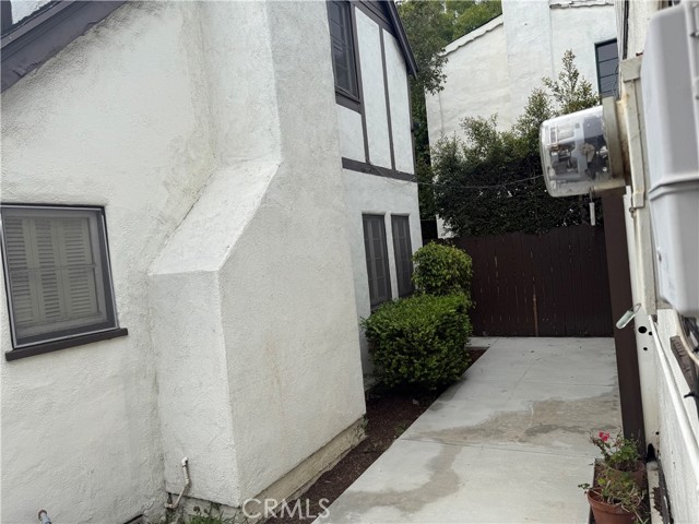 Detail Gallery Image 6 of 32 For 1437 Greenfield Ave, Los Angeles,  CA 90025 - – Beds | – Baths