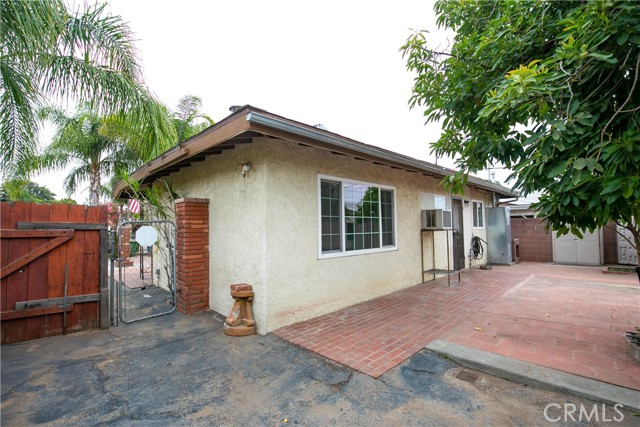 14641 Alexander Street photo 5