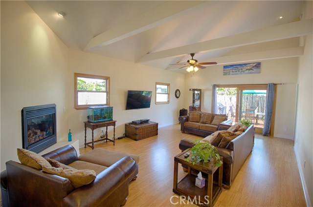 3402 Rindge Lane, Redondo Beach, California 90278, 3 Bedrooms Bedrooms, ,2 BathroomsBathrooms,Residential,Sold,Rindge,SB17059269