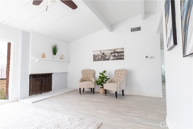 Detail Gallery Image 6 of 25 For 5921 Los Ramos Cir, Buena Park,  CA 90620 - 3 Beds | 2 Baths