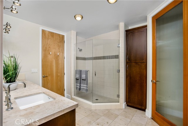 Detail Gallery Image 22 of 41 For 395 E 4th St #3,  Long Beach,  CA 90802 - 2 Beds | 2 Baths