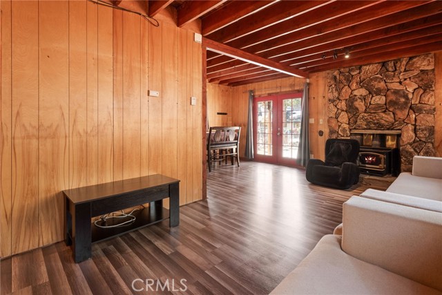 Detail Gallery Image 4 of 25 For 2086 4th Ln, Big Bear City,  CA 92314 - 2 Beds | 1/1 Baths