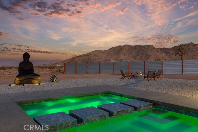 60632 Granville Road, Joshua Tree CA: https://media.crmls.org/medias/f1417fe8-cd48-4db2-9ead-8d5cc45e3f51.jpg