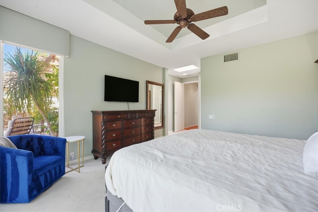 MLS #OC25246393 image #23