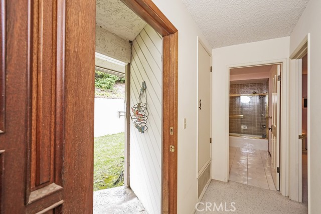 Detail Gallery Image 43 of 60 For 9752 Rangeview Dr, Santa Ana,  CA 92705 - 4 Beds | 3/1 Baths