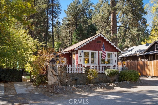 Detail Gallery Image 6 of 37 For 1461 Betty Street, Wrightwood,  CA 92397 - 2 Beds | 1 Baths