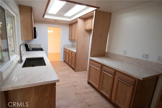 Detail Gallery Image 8 of 23 For 3117 S Linda, Santa Ana,  CA 92704 - 4 Beds | 3 Baths