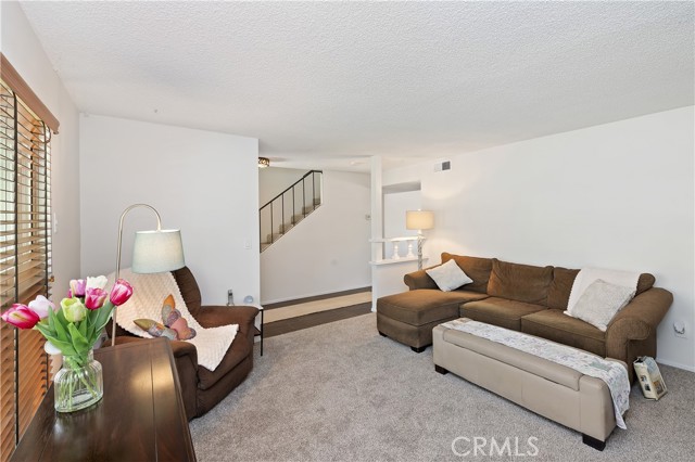 1502 S Merrill Street, Corona CA: https://media.crmls.org/medias/f146465e-3bfa-4c0c-89ec-670806f4945c.jpg